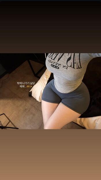 Full leaked Yuyuhwa page private onlyfans photo