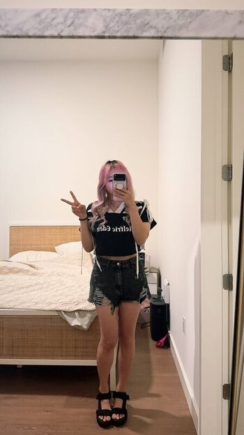 Full leaked Yvonnie private onlyfans photo