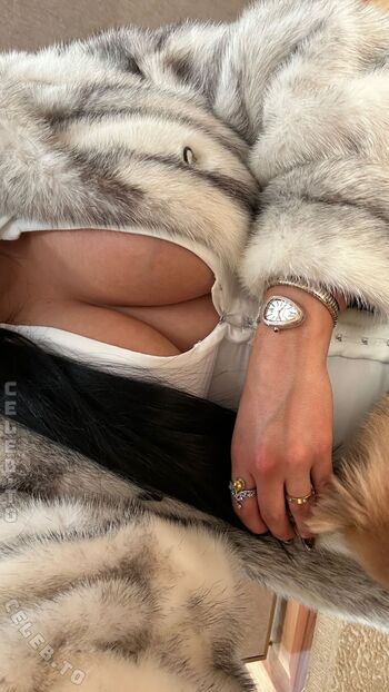 Full leaked Zlan private onlyfans photo