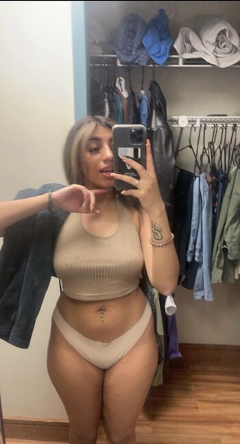 Full leaked Zahra gowani private onlyfans photo