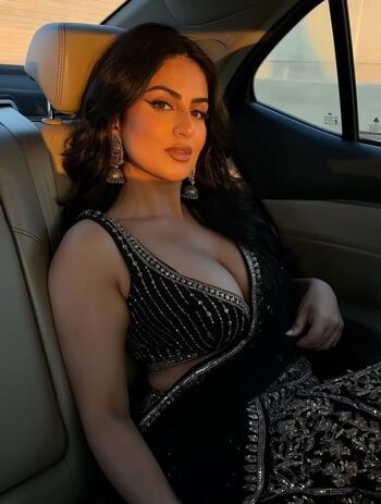 Full leaked Zara farooq page private onlyfans photo