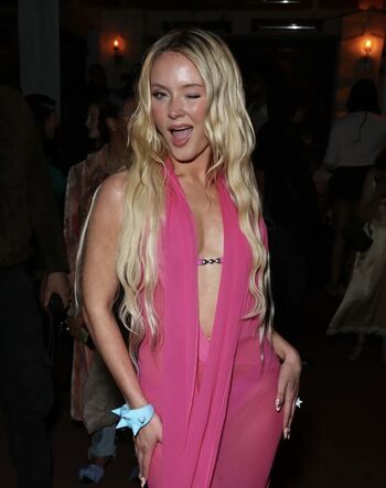 Full leaked Zara larsson  page private onlyfans photo