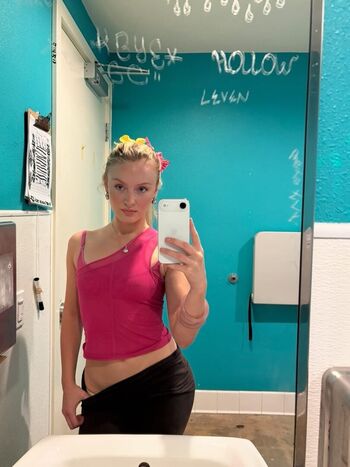 Full leaked Zara larsson  page private onlyfans photo