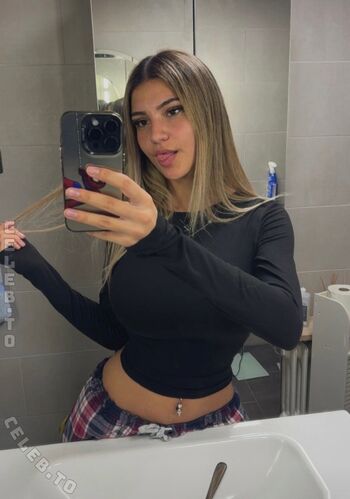 Full leaked Zara svg private onlyfans photo