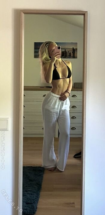 Full leaked Zarah ellen private onlyfans photo