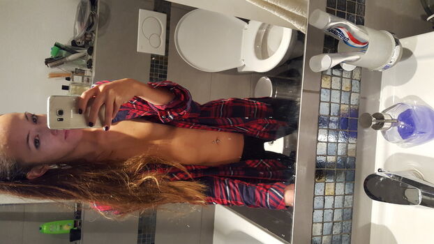 Full leaked Zari lugano private onlyfans photo