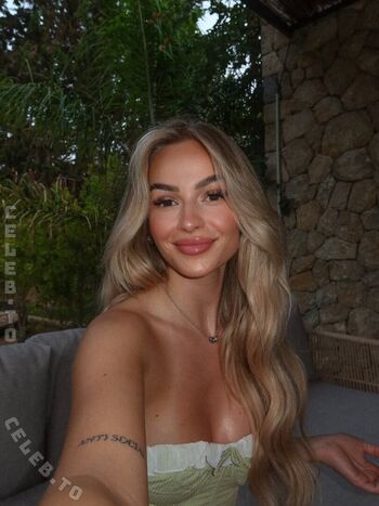 Full leaked Zclina private onlyfans photo