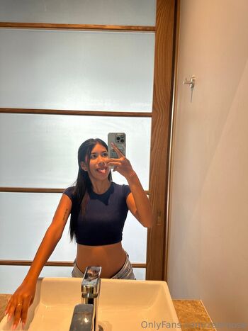 Full leaked Zeeroose private onlyfans photo