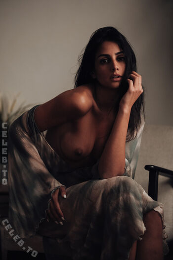 Full leaked Zeinamdl  page private onlyfans photo