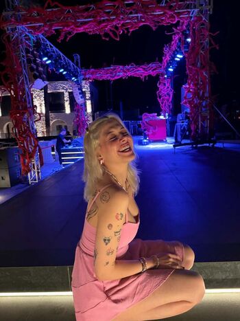 Full leaked Zelderler private onlyfans photo