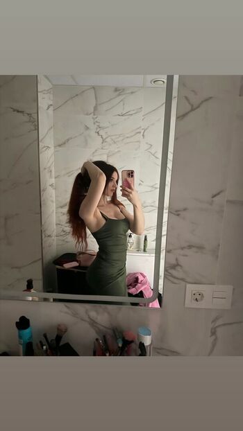 Full leaked Zeling private onlyfans photo