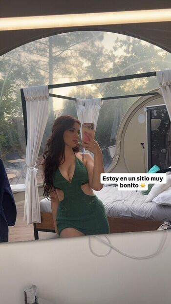 Full leaked Zeling private onlyfans photo
