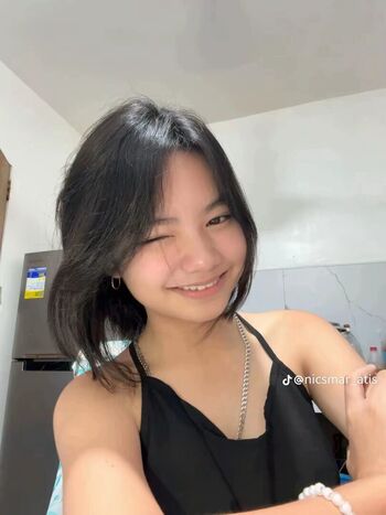 Full leaked Zelynics private onlyfans photo