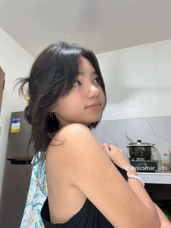 Full leaked Zelynics private onlyfans photo