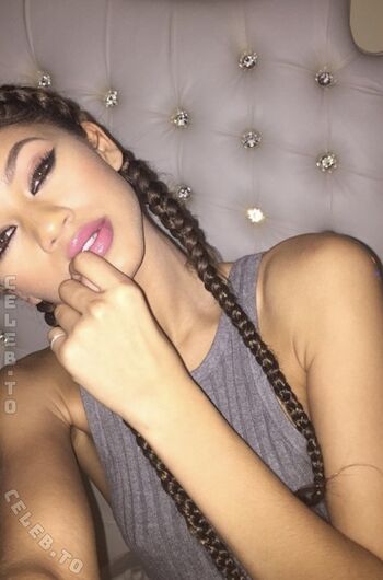 Full leaked Zendaya page private onlyfans photo