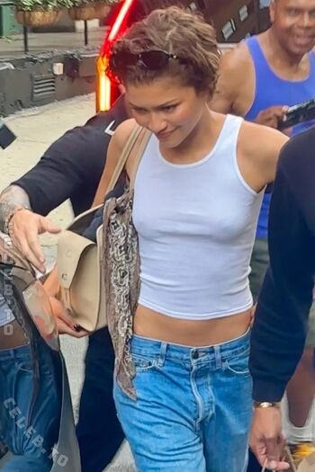 Full leaked Zendaya page private onlyfans photo