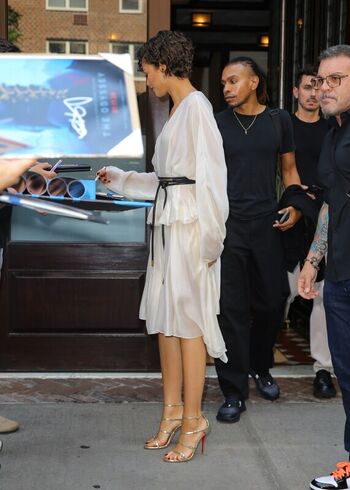 Full leaked Zendaya page private onlyfans photo