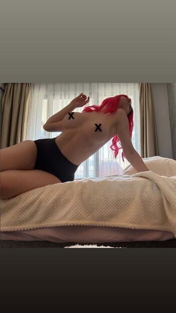 Full leaked Zeynepiksy zeynep page private onlyfans photo