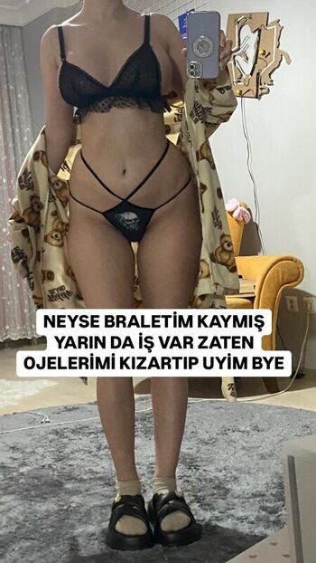 Full leaked Zeynepiksy zeynep private onlyfans photo
