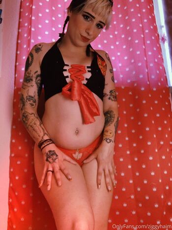 Full leaked Ziggy haim private onlyfans photo