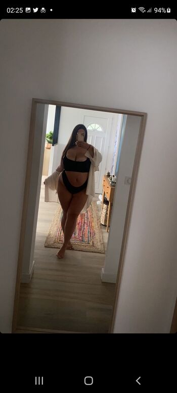 Full leaked Zina gh private onlyfans photo