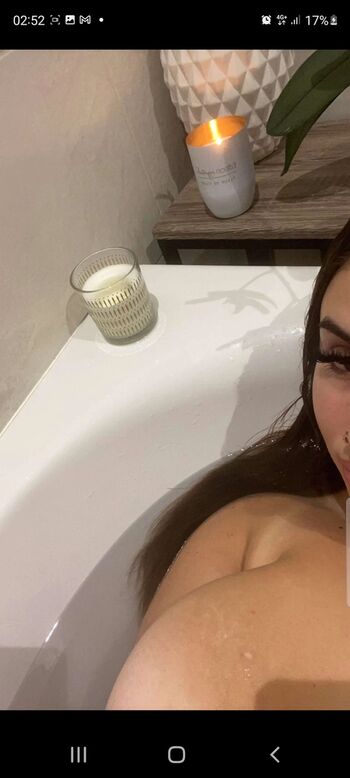 Full leaked Zina gh private onlyfans photo