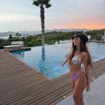 Full leaked Ziyartist private onlyfans photo
