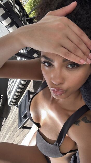 Full leaked Znefer page private onlyfans photo