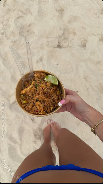 Full leaked Zoe kaeppele  page private onlyfans photo