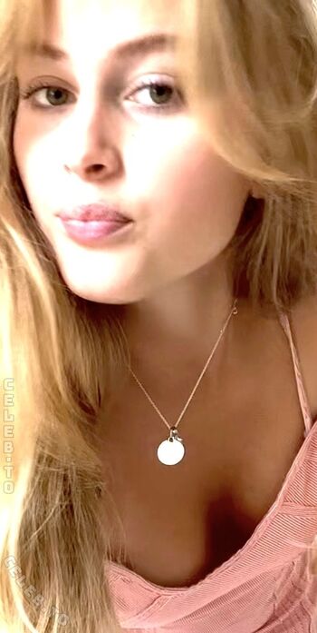 Full leaked Zoe kaeppele private onlyfans photo