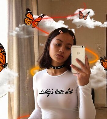 Zoe Manoek
