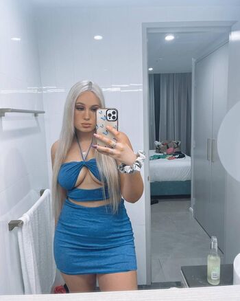 Full leaked Zoe mchugh private onlyfans photo