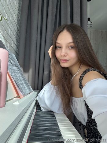Full leaked Zoeee princess private onlyfans photo