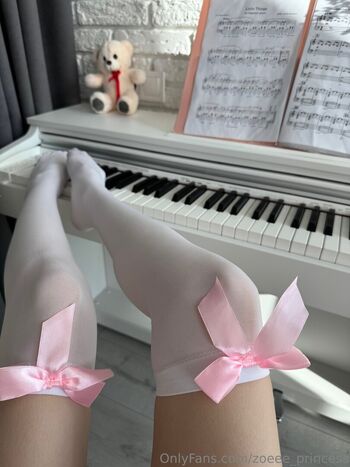 Full leaked Zoeee princess private onlyfans photo