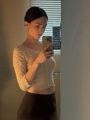 Full leaked Zoeplzshutup private onlyfans photo