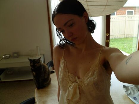 Full leaked Zoeplzshutup private onlyfans photo