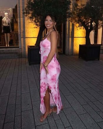 Full leaked Zoesalg private onlyfans photo