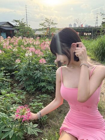 Full leaked Zoeso private onlyfans photo