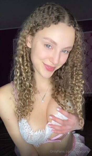 Full leaked Zoey curly private onlyfans photo