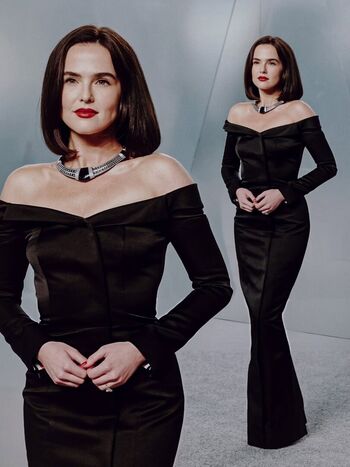 Full leaked Zoey deutch private onlyfans photo