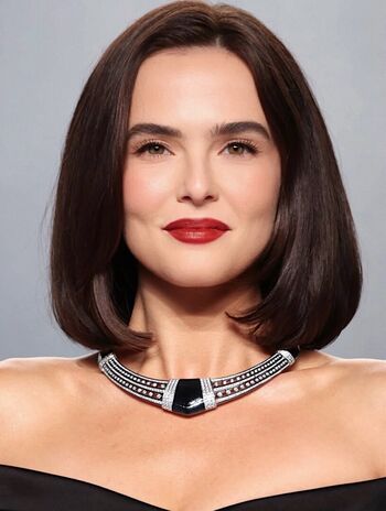 Full leaked Zoey deutch private onlyfans photo