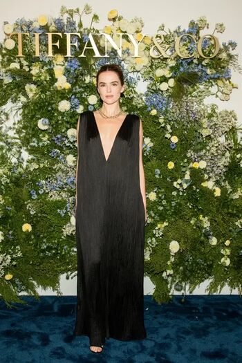 Full leaked Zoey deutch private onlyfans photo