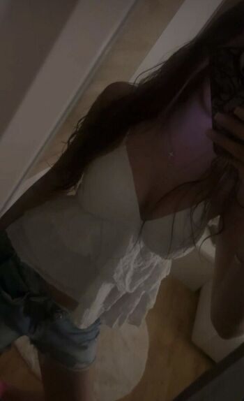 Full leaked Zoey djw private onlyfans photo