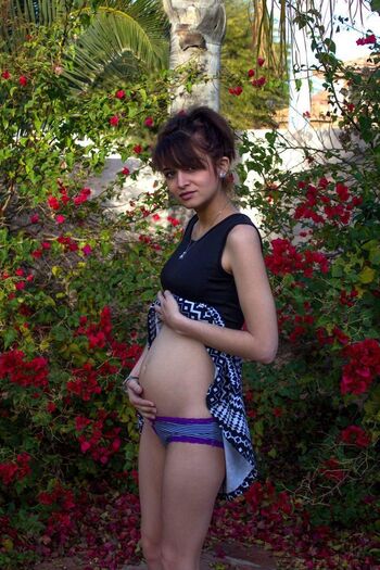 Full leaked Zoey kush private onlyfans photo