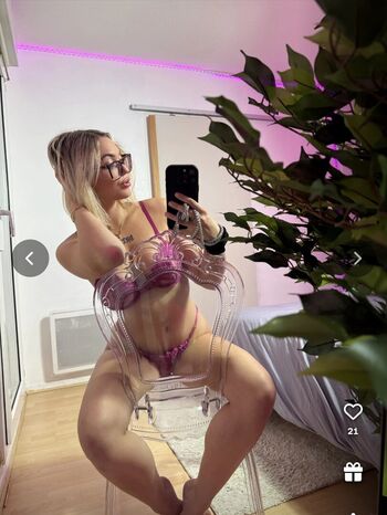 Zoey Pink