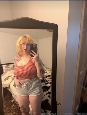 Full leaked Zoeysourdough private onlyfans photo