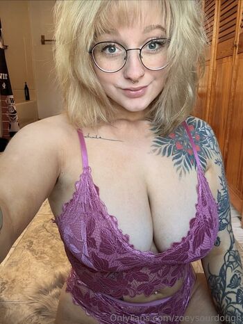 Full leaked Zoeysourdough private onlyfans photo