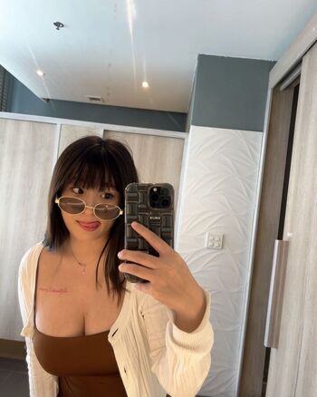 Full leaked Zoeytaiiizoey private onlyfans photo