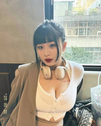 Full leaked Zoeytaiiizoey private onlyfans photo