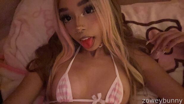 Full leaked Zoweybunny private onlyfans photo